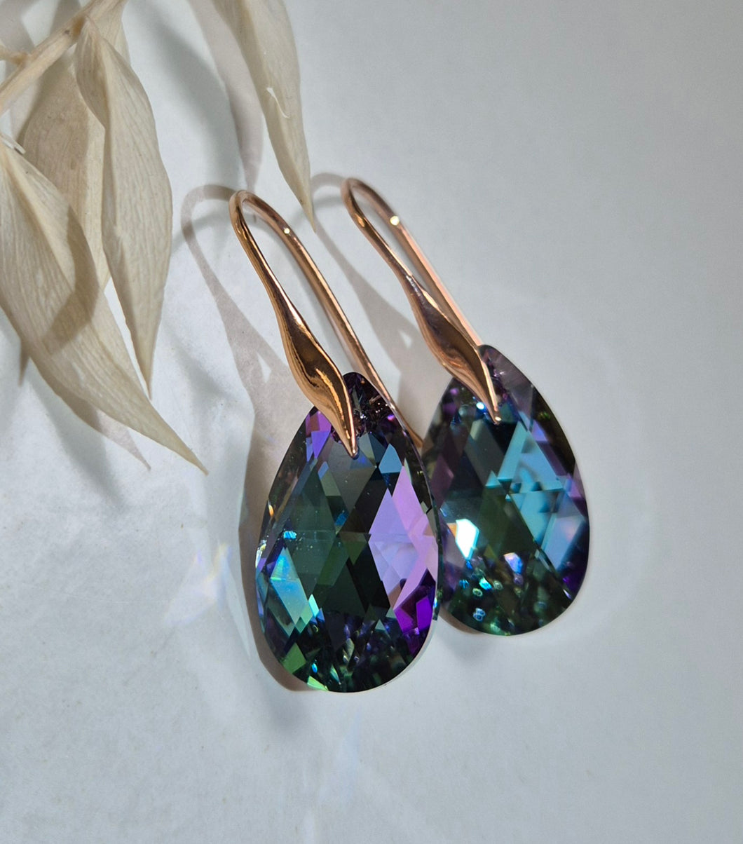 Korvakorut Swarovskin kristalleilla
