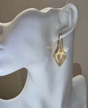 Korvakorut Swarovskin kristalleilla