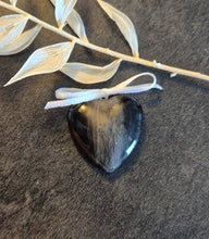 Karvakamu® Sydämessäni-muistokivi