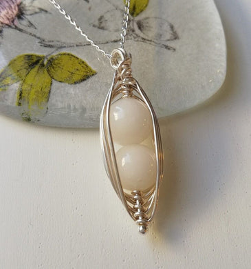 Äidinmaitokoru, ÄM-koru, Jasmin Design, rakkaudenpalko, riipus