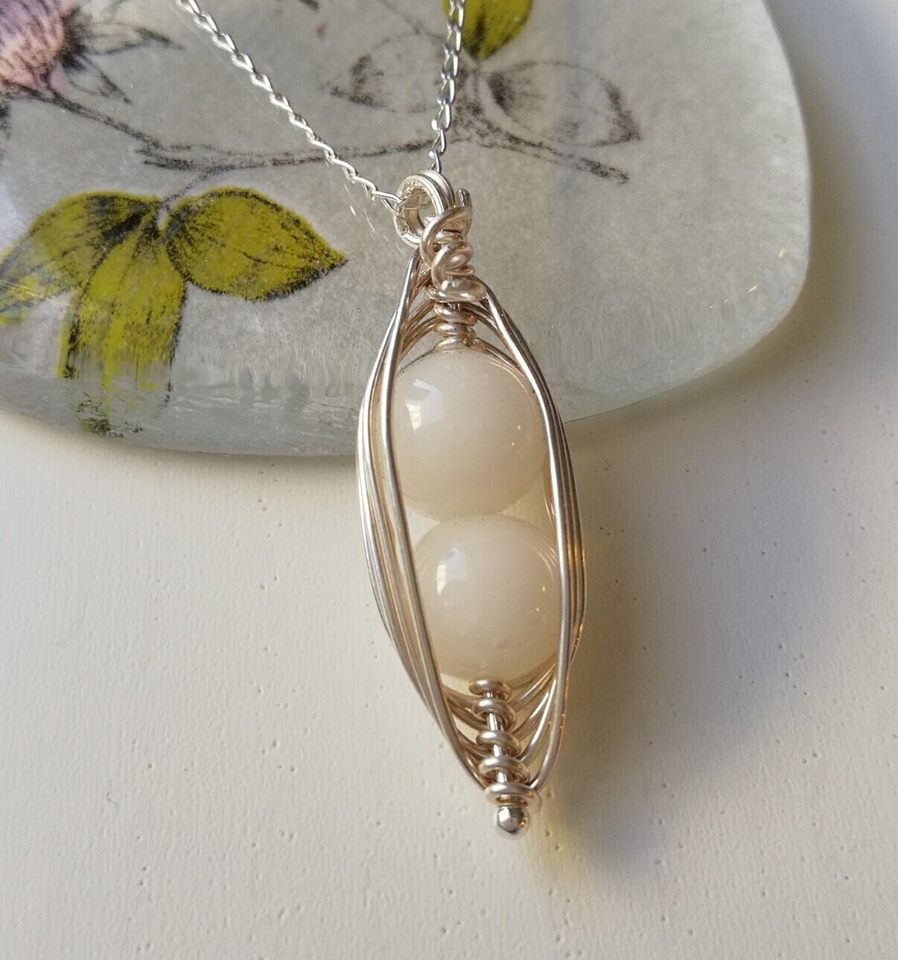 Äidinmaitokoru, ÄM-koru, Jasmin Design, rakkaudenpalko, riipus