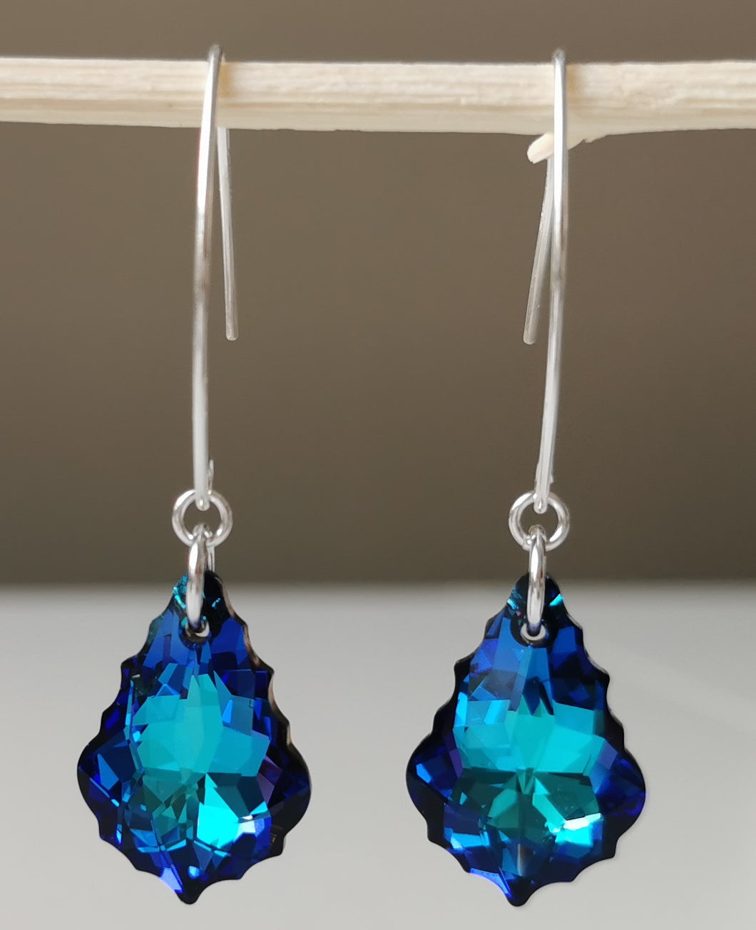 Korvakorut Swarovskin kristalleilla